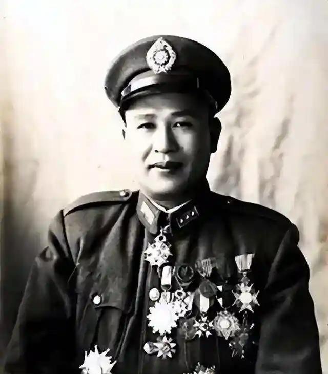 如果白崇禧最后能投诚起义，1955年时能给他授予什么军衔？在渡江战役打响前夕，