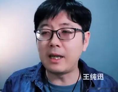 晚会落幕，余音未散，但某些乐评却比表演本身更引人作呕。某位以“毒舌”著称的网