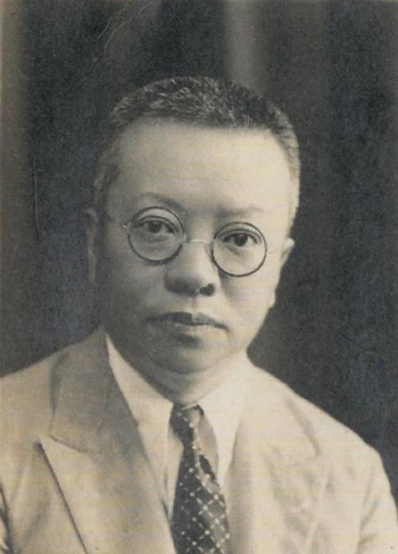 1927年，钱玄同40岁生日，突然想起了自己当年放话"人到四十不死就该枪毙"，正