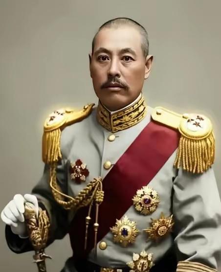 1927年6月，吴佩孚在逃往四川途中，遭遇土匪袭击，秘书长张启煌被打死。吴佩孚抱