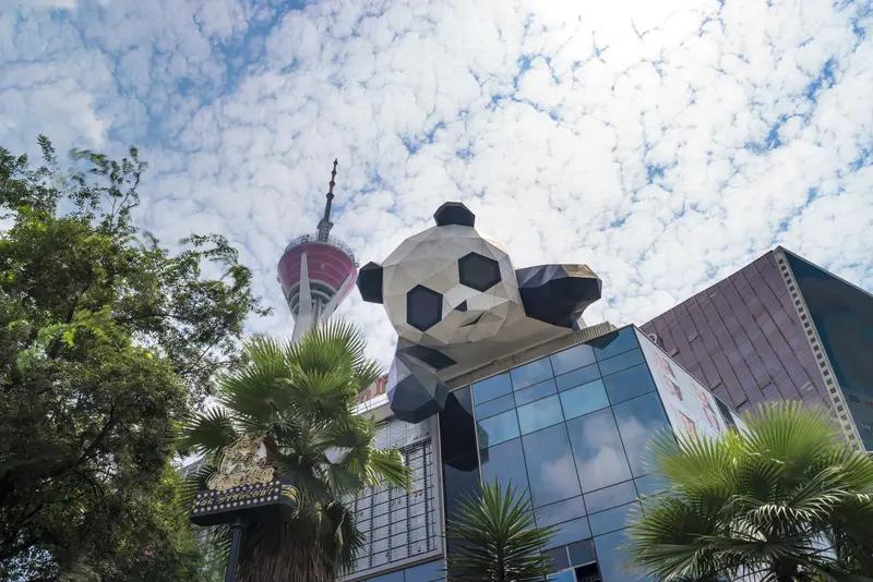 为什么现在很多人旅游，越玩越累？有没有发现，现在很多人出去旅游，回来比上班