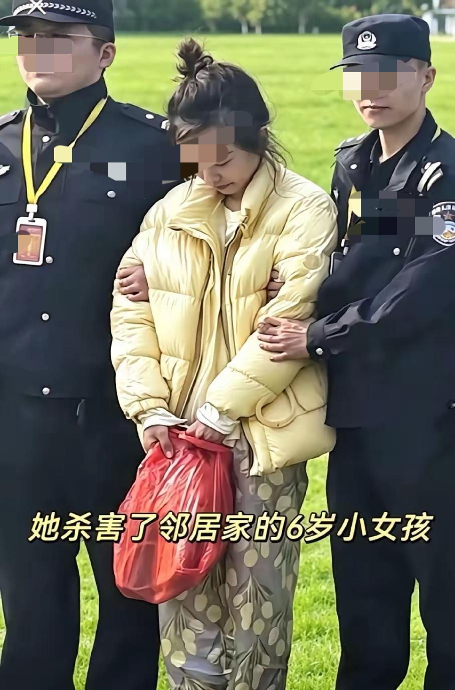 柳某全职在家带两个孩子，她老公在工地开挖掘机，平时很少回家，男人在外面吃苦受累就