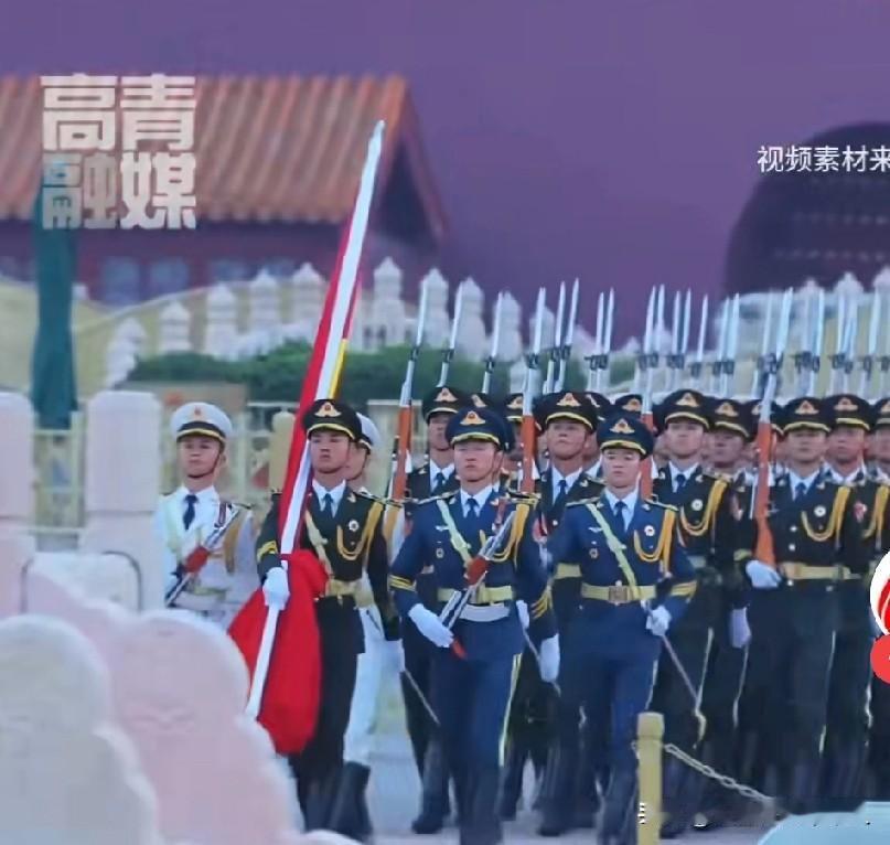 100%关税杀到！中方硬刚：不愿打但不怕打，谁先扛不住？美方又挥关税大棒了