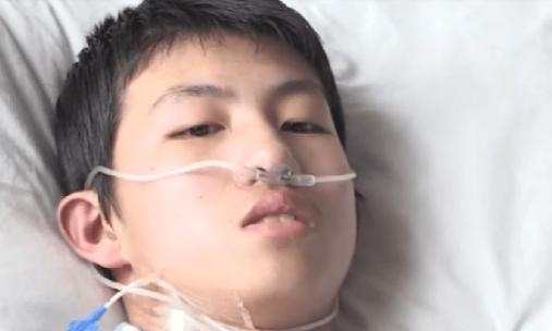 “回家准备后事吧。”2015年，黑龙江一名17岁少年时常感到心脏刺痛，拍x光片后