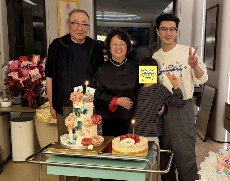 黄晓明，高调发文4月23日晚上，黄晓明高调发文，瞬间引发网友关注。黄晓明