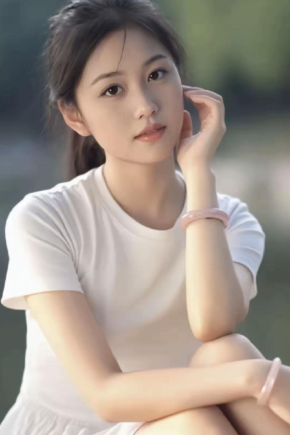 越长大越通透：人与人最终的差距，从来不是勤奋，也不是运气，而是认知。很多人