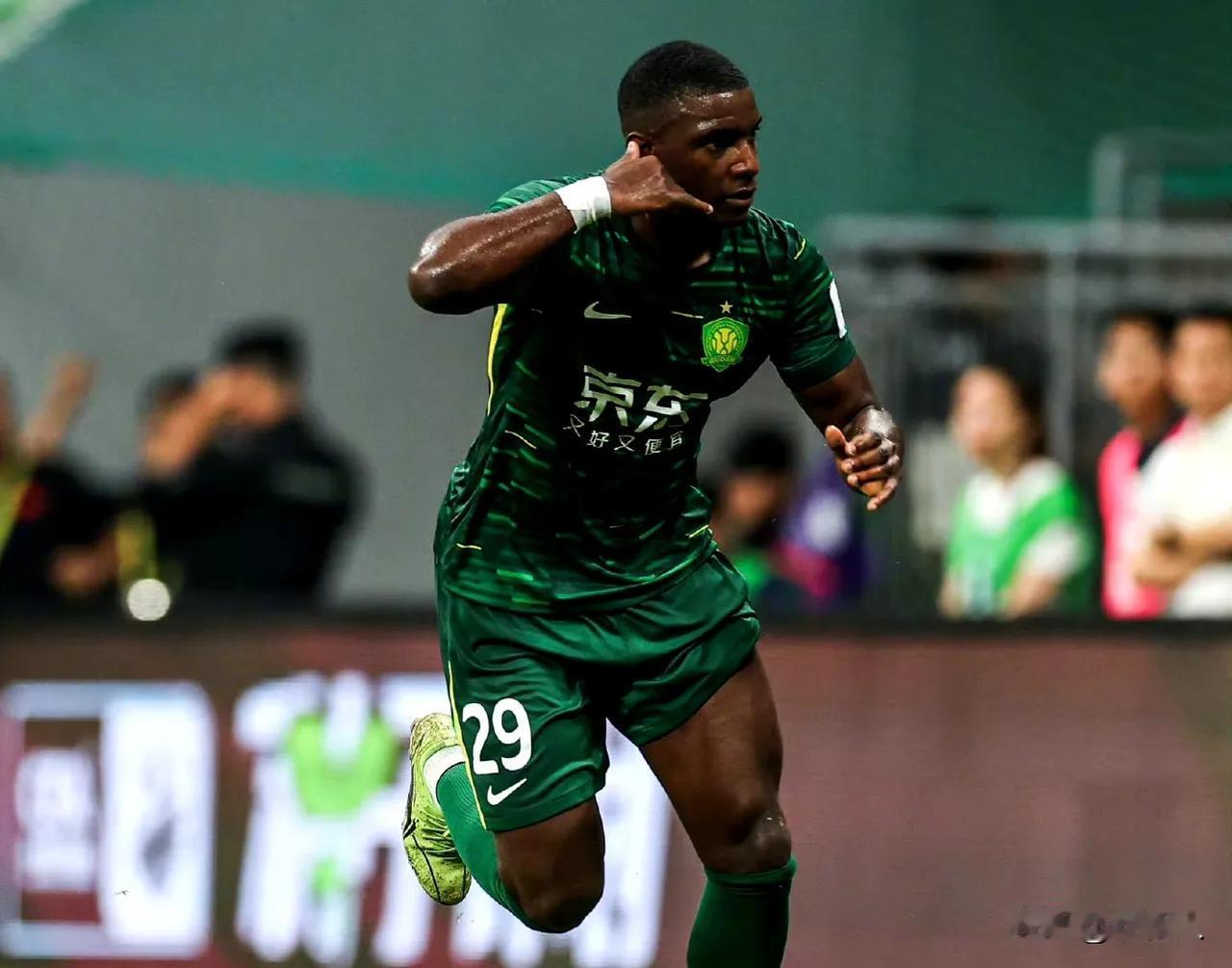 卡扎伊什维利的金靴丢得有点可惜了……！赛前，卡扎伊什维利以25球领跑射手榜，