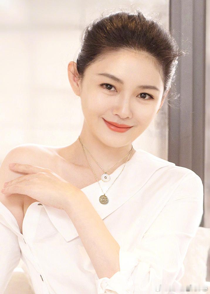 1.司晓迪短时间内是不会消停的，因为她现在已经没什么钱了，也接不到工作，之前和她