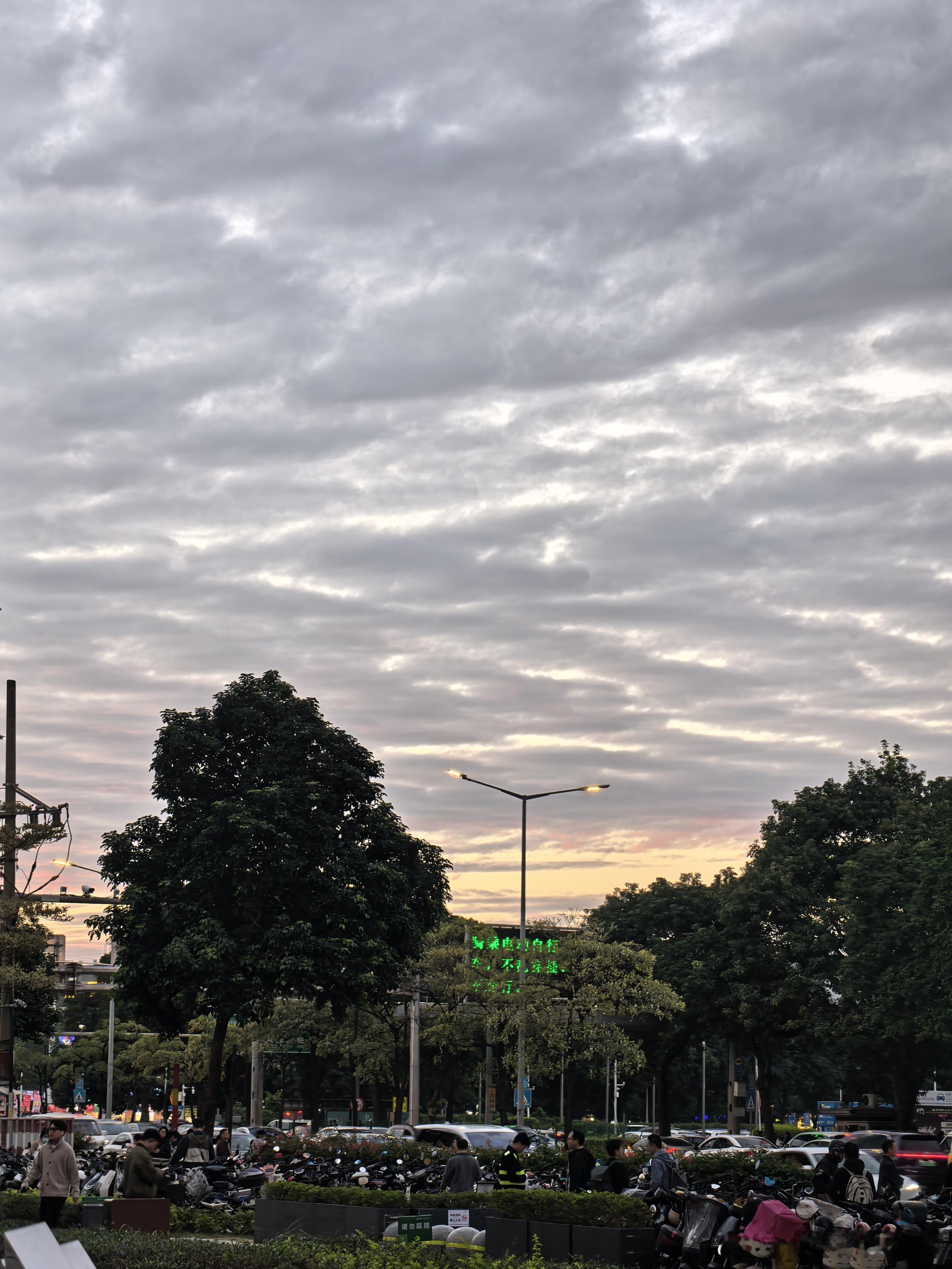 鸿蒙6能用么？能用好用么？好用能完全覆盖全行业么？不行能完全当主力机么？可能也不