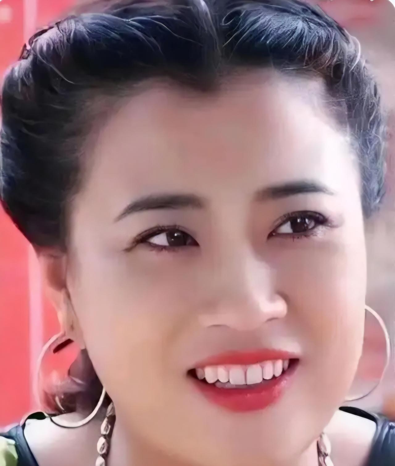 你可能不知道，很多明星家里藏着“贵人”，甚至亲戚就是你的“摇钱树”。“东北第一