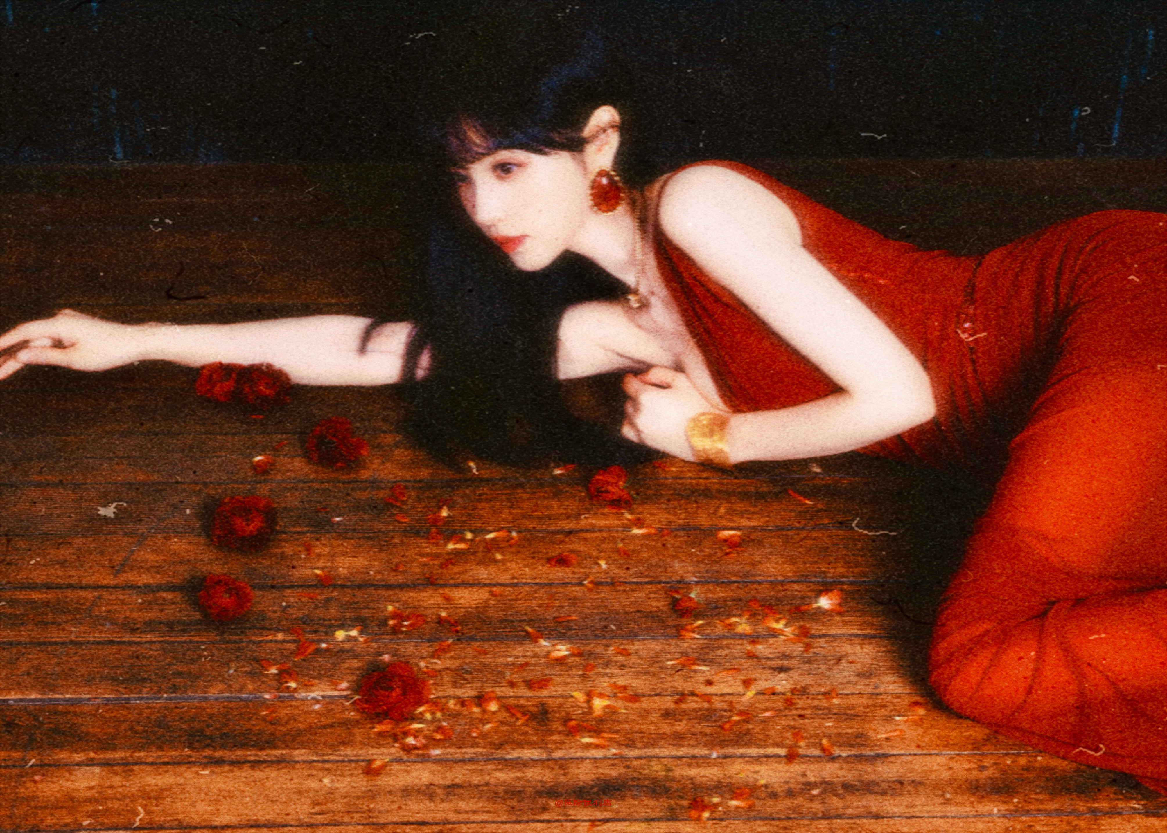 危险红玫瑰🥀田曦薇​​​