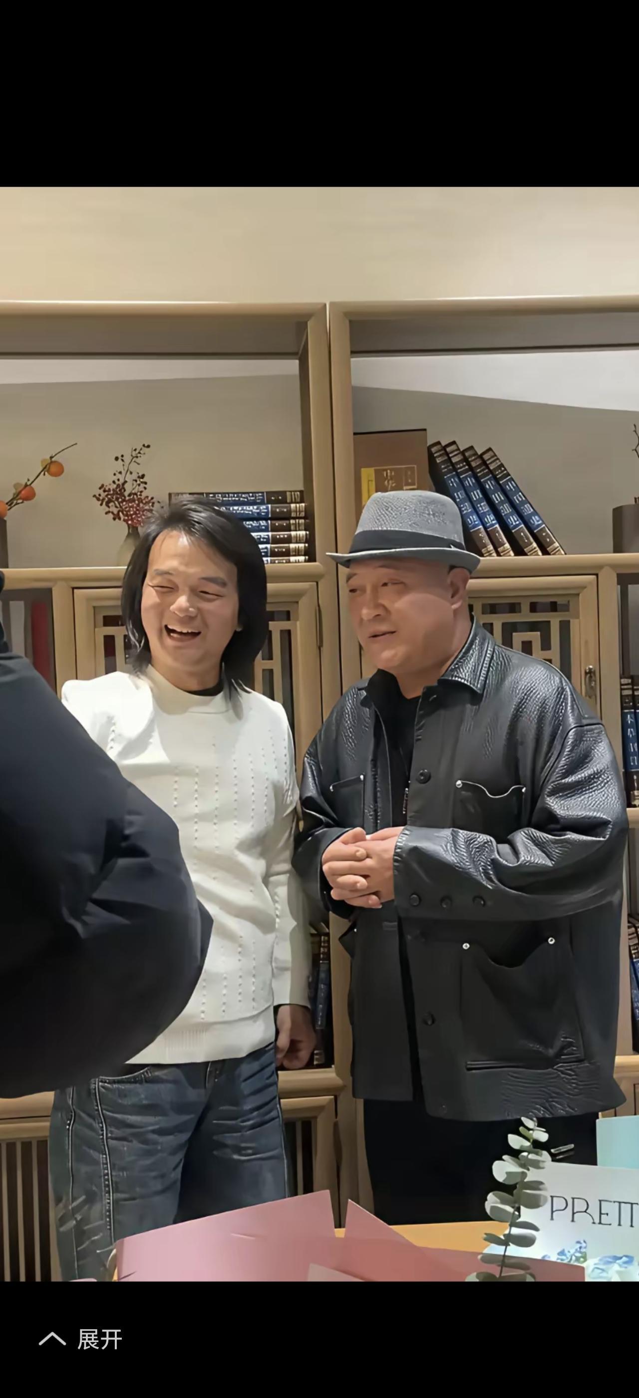 最近“土味三国”导演鲍小光火出圈了！12月6日的2025第二届安徽农文旅电商嘉年