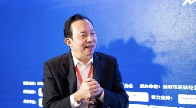 全世界最大的骗局就是维也纳酒店，它根本就不是靠住宿赚钱的，你可能不信，它的商业模
