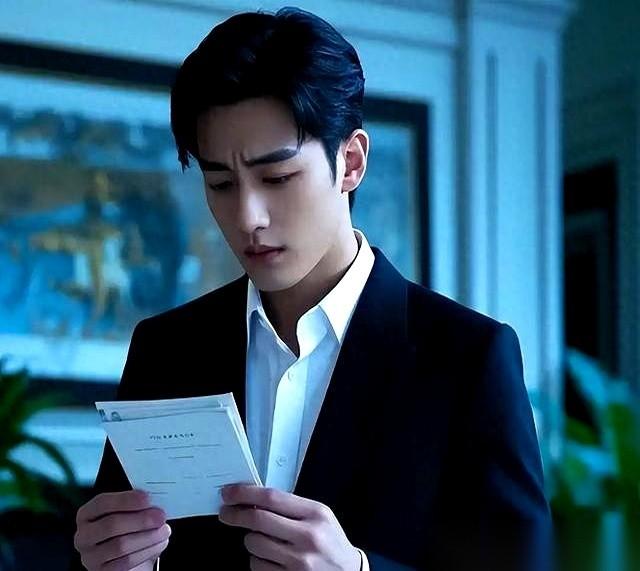 我最好的闺蜜，把我送进大牢，扭头就嫁给了我的前夫。坐了三年牢出来，我发现他们孩