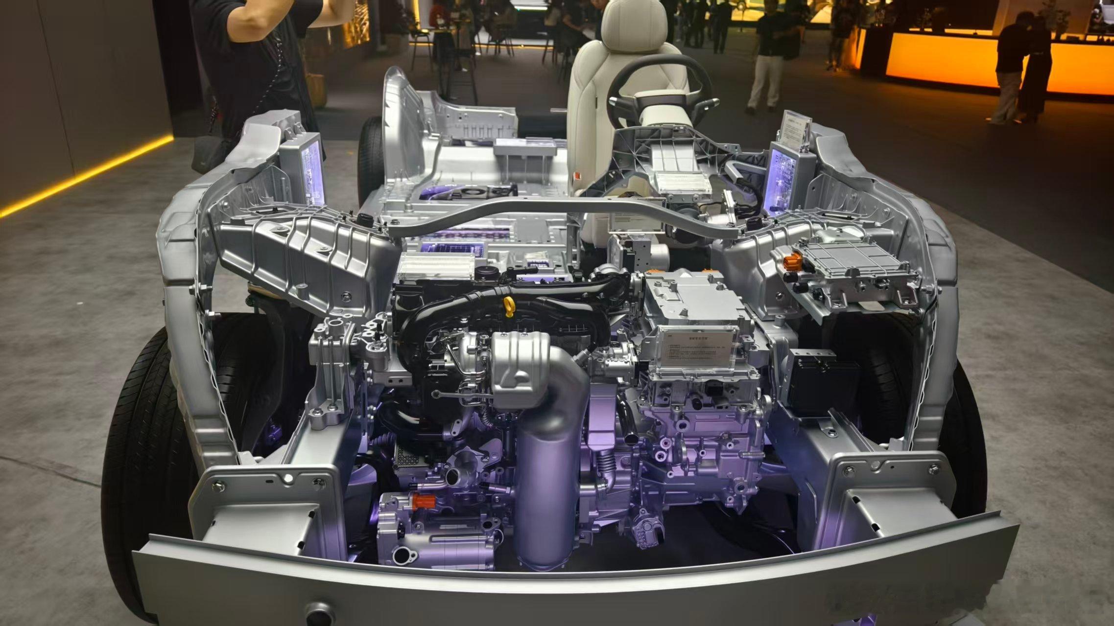 小鹏GX底盘新旗舰，真正的操控，是给生活一条不费力的路，蹲一波！