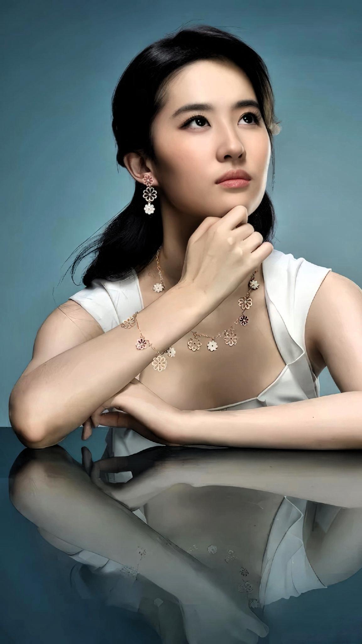 刘亦菲明星刘亦菲刘亦菲身材刘亦菲高定