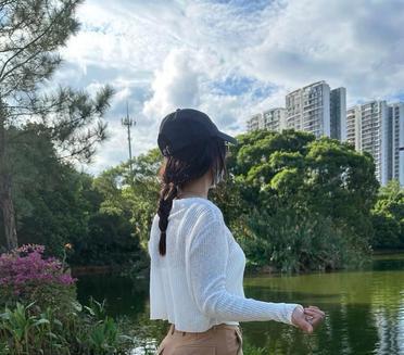 公园散步，心情美美哒～