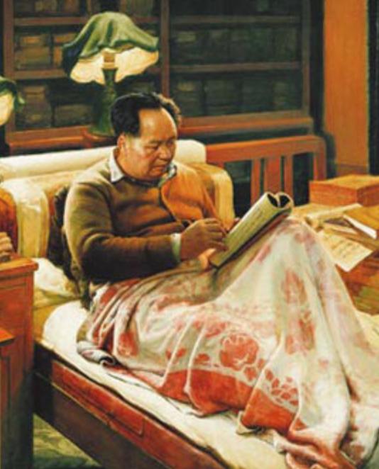 毛泽东在韶山冲上屋场住了17年，在中南海丰泽园也住了17年。让人不解的是，毛泽东