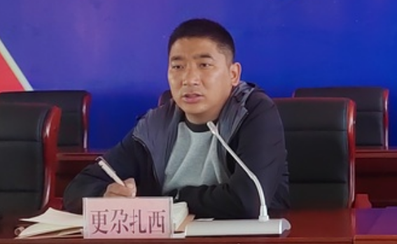 官方通报: 镇长组织多人聚餐饮酒, 酒后失德失范并殴打他人