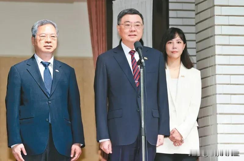 赖清德难换卓荣泰个别阁员将丢饭碗台湾行政院负责人卓荣泰昨天表示「必要时，