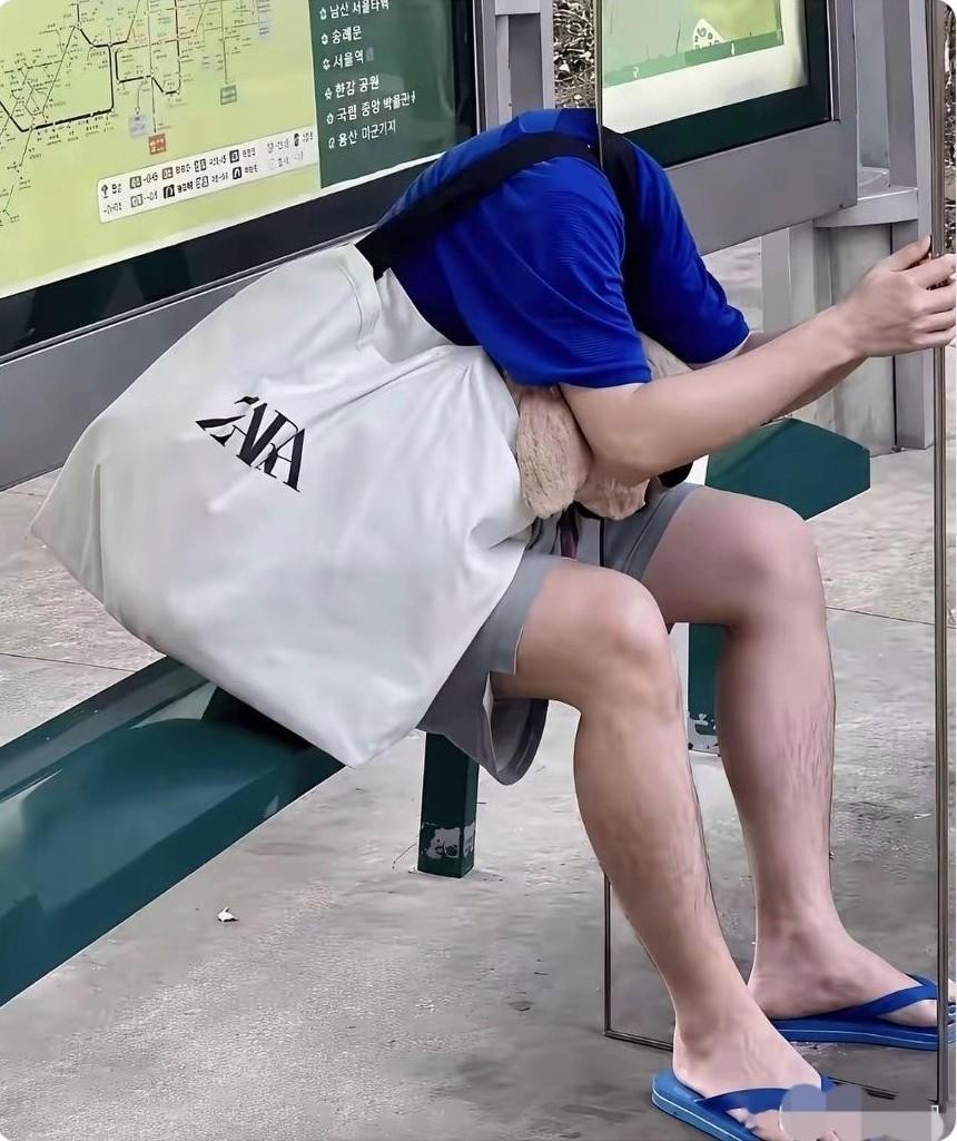 请认真仔细看这张图，我看了大半天才整明白！我不信有人一眼能看出端倪，你看出哪里不