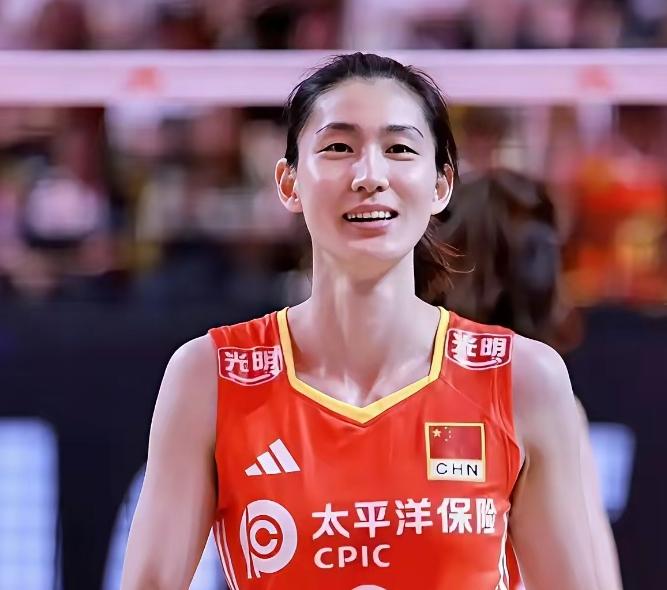 本以为能是王者，没想到仅仅只是青铜，昨晚中国女排和加拿大的比赛中，光速二传刁琳宇