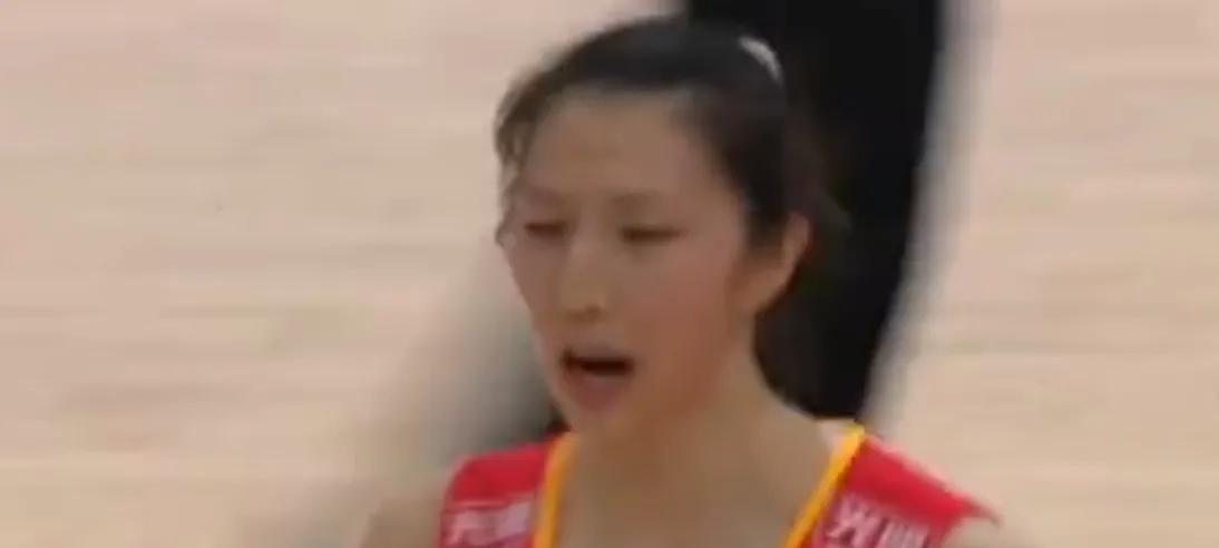 中国女排3比1战胜日本女排可喜可贺新组建的这支中国女排队伍经受住了昨天晚上的考