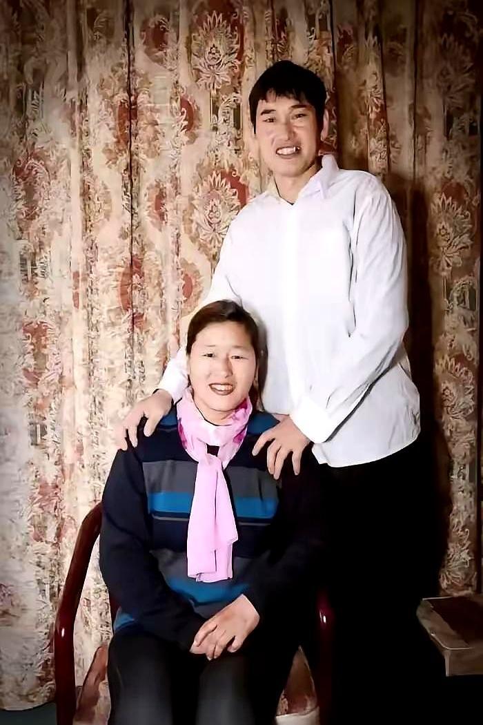 大衣哥这次是真学乖了。给女儿的嫁妆，字字句句都是对前儿媳陈亚男的“回击”。