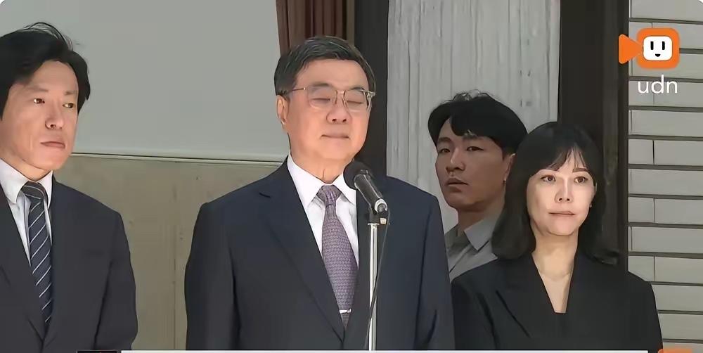 台民进党当局准备介入马英九基金会风波了，只不过被调查的不是兼旭岑，也不是王光慈，