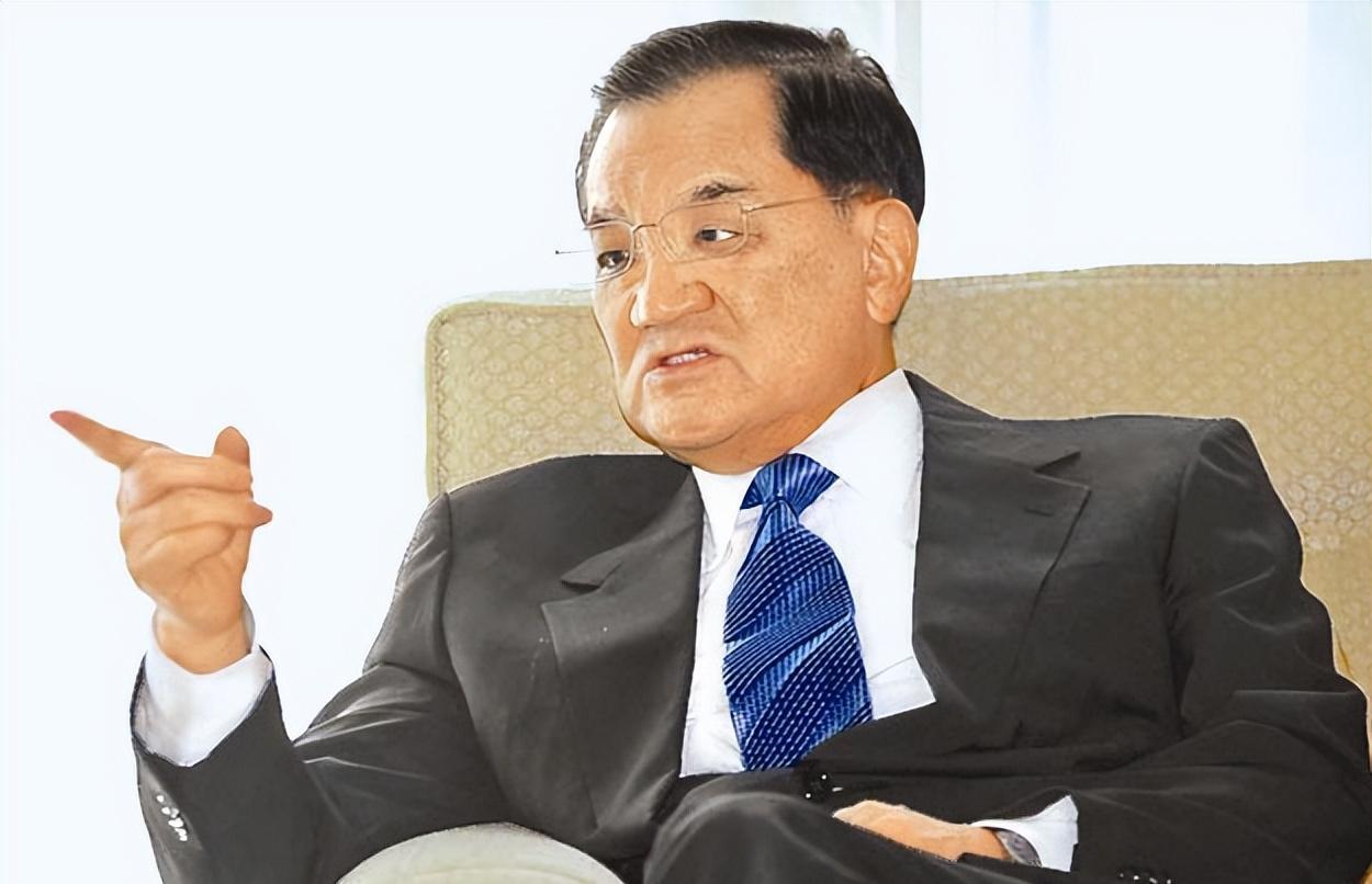 紧要关头，连战出手了！说起来也挺有意思，郝龙斌原本在民调中以33.8%的支持