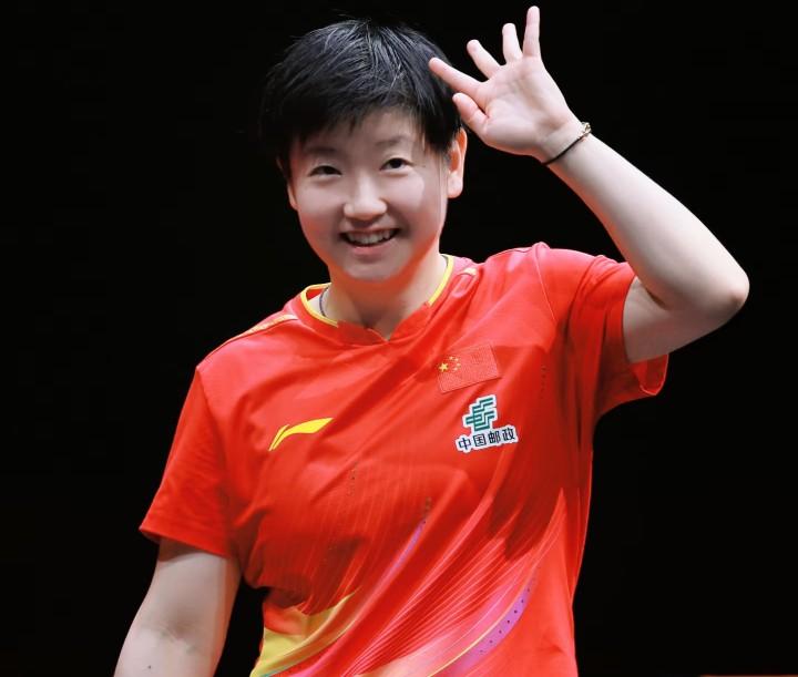 这次多哈冠军赛虽然孙颖莎没有去打但是从比赛结果可以看出来，孙颖莎才是女乒