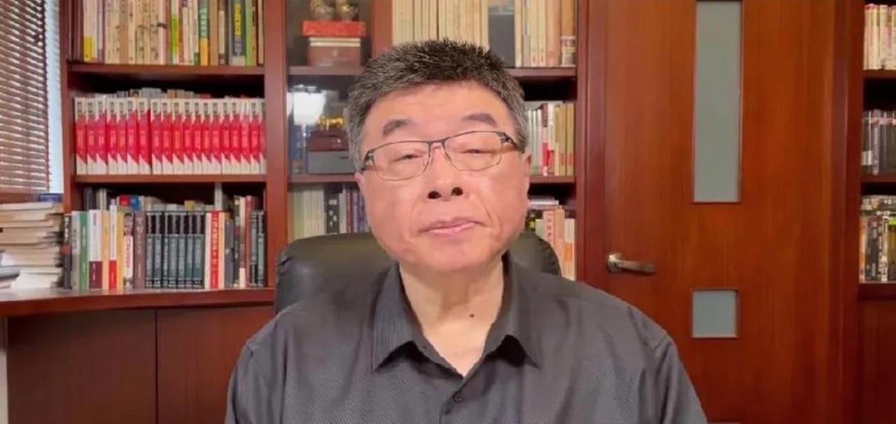 台湾名嘴黄智贤到底有没有“变绿”，前立委邱毅表示，他同情黄智贤的处境：真心促统
