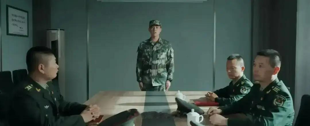《兵自风中来》为何参谋长缺失！剧中396旅演习现场：代旅长索建安行使旅长职