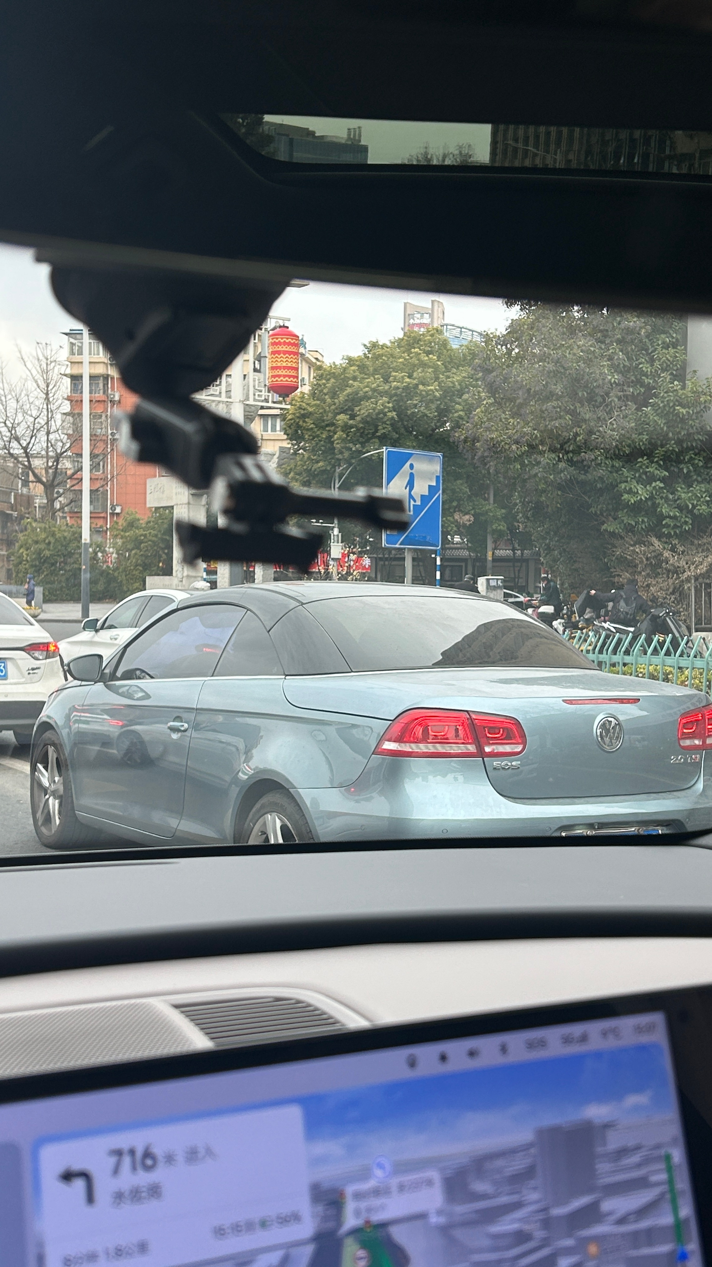 这啥玩意儿啊朋友们？？？硬顶敞篷！？？？南京