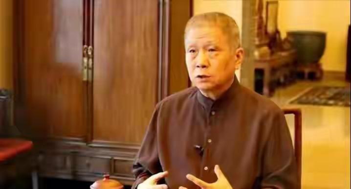 【马未都:香港宁愿要20万菲佣,也不接受内地保姆】香港每年总花费百亿港币请菲佣