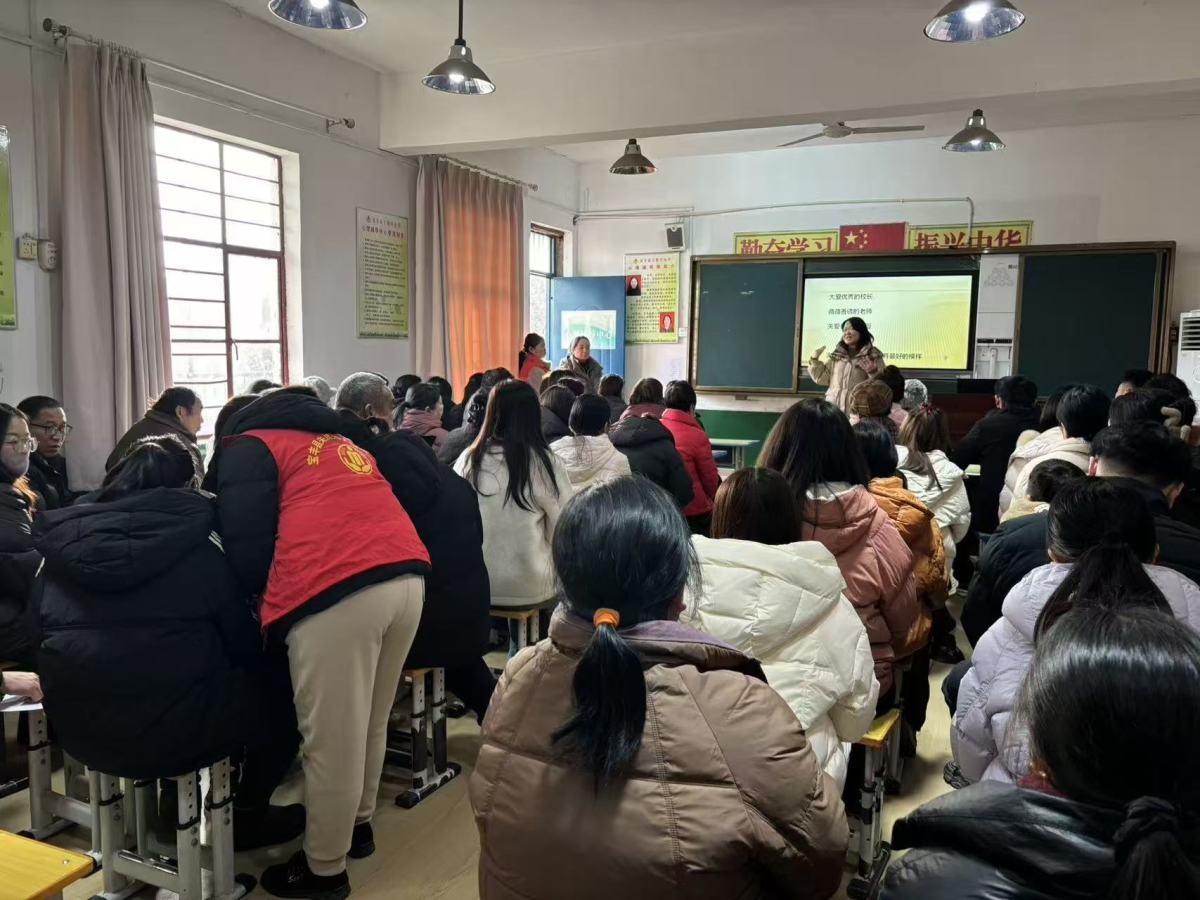 宝丰县民政局‘青春期心理课堂’开讲：科学育儿助力亲子沟通