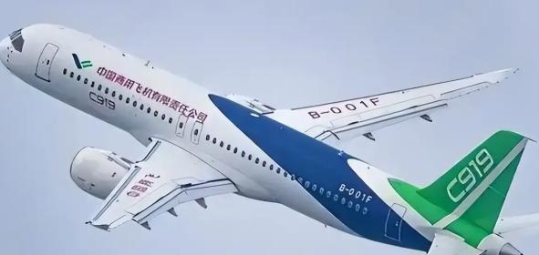 波音和空客这次算是彻底看傻了眼：原以为只要欧美适航证不发，中国大飞机怎么也飞不出