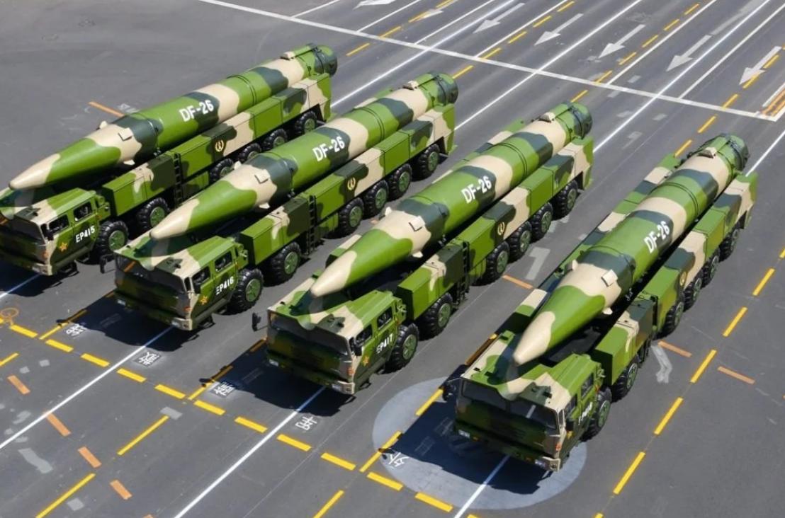美媒炒作中国东风-26库存500枚，但也提醒我们加强反核威慑9月30号，美国
