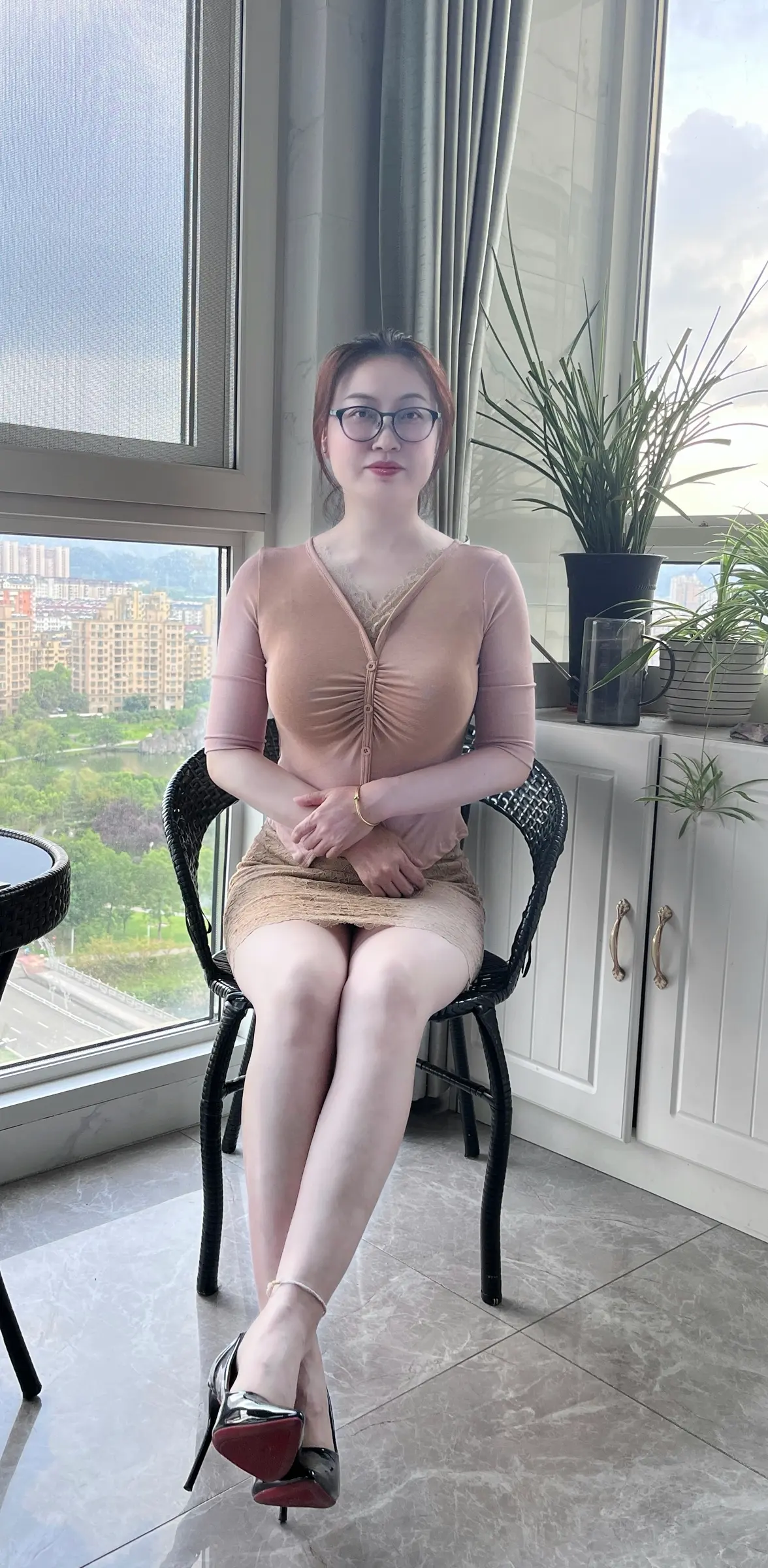ootd女生穿搭御姐 高知女性穿搭