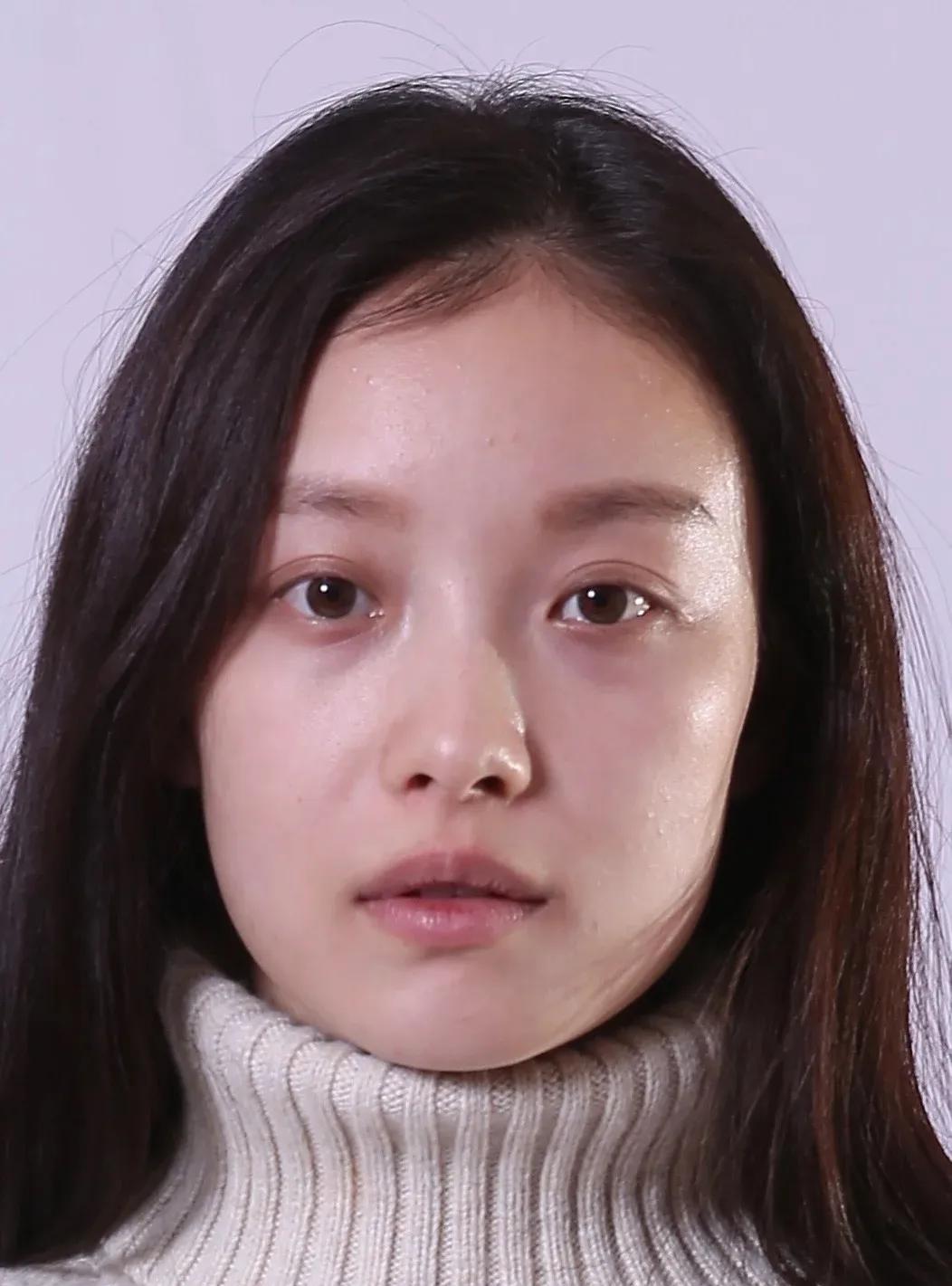 倪妮素颜照，不愧是电影花，脸长得好有故事感。#倪妮#
