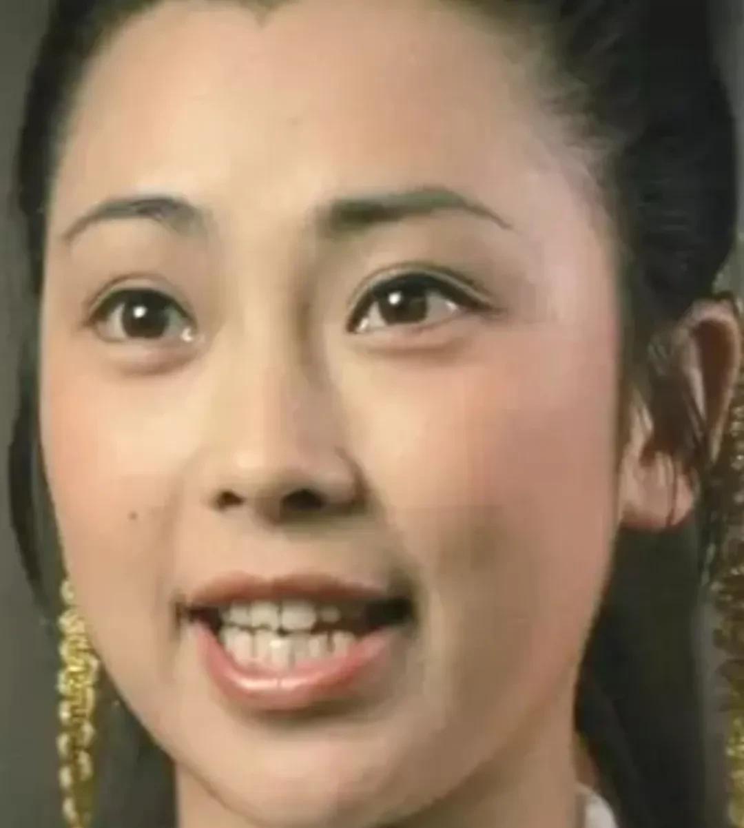 其实李连杰和黄秋燕都挺大度的，因为十年前的2015年4月17日，“《少林小子》