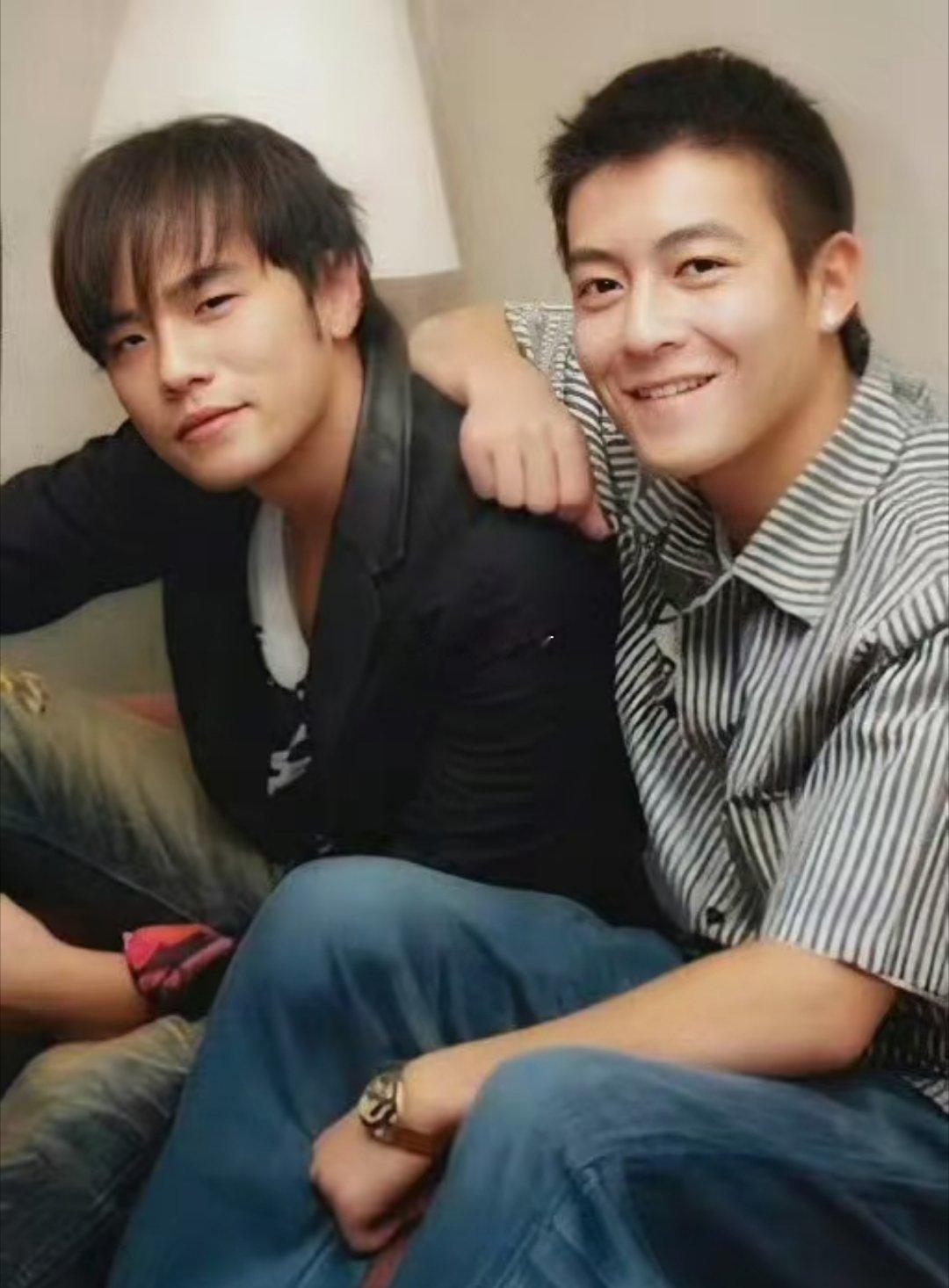 感觉他年轻时很帅，不知道蔡依林有没有后悔过？