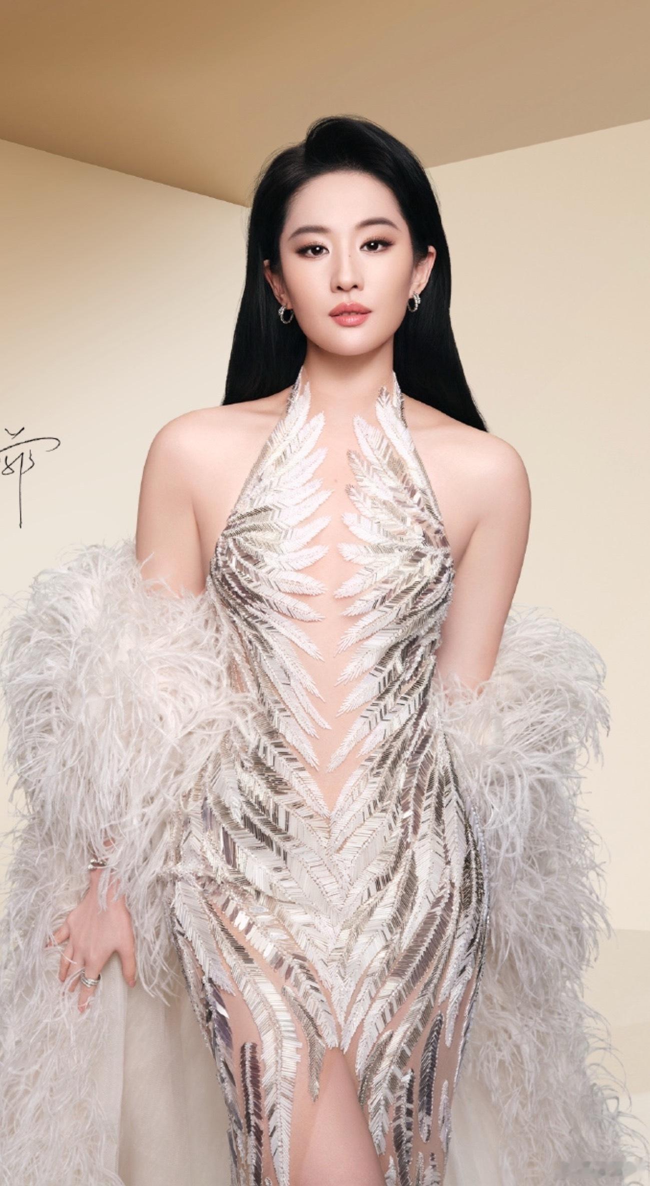 刘亦菲的身材是身材里的刘亦菲