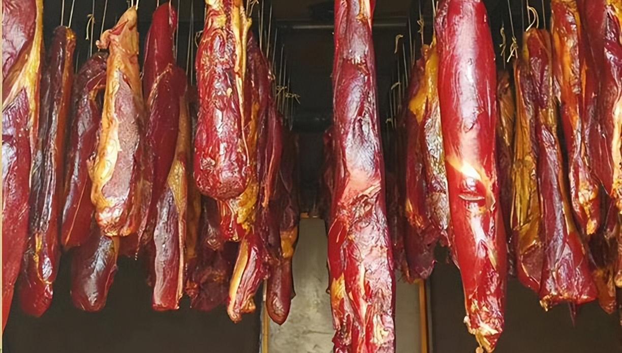 据数据统计，每年有470万匹马被屠宰，可在中国却几乎看不到有人吃马肉，后来才知道