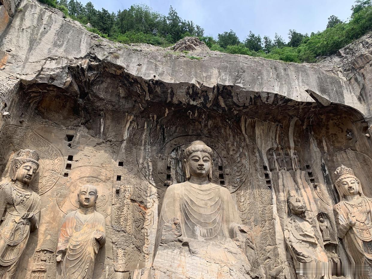 龙门石窟，雕刻着时光的印记，千年石刻诉说着历史沧桑～寻美洛阳寻美河南寻美中国​