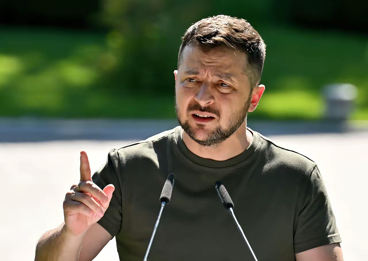 乌克兰怕了！泽连斯基要退群保命乌克兰这是咋了？之前不是挺