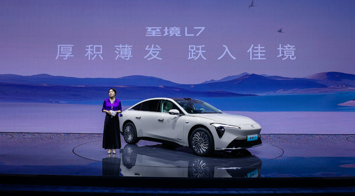 至境L7限时权益价定在16.99-21.59万元，直接冲击的就是油车，以前销量下