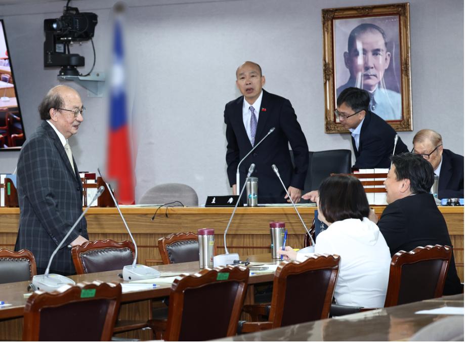 难得！韩国瑜罕见提前举行朝野协商绿营质疑为周万来护航柯建铭打圆场！202