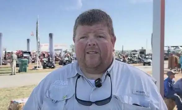 美国这次真该好好感谢巴西,毕竟要不是巴西坐地起价给送的机会,美国那些堆成山的大豆