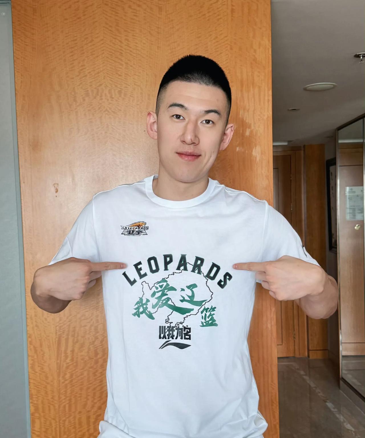 辽篮在兜售付豪？放走张镇麟，据说一个月前辽篮就在四处张罗卖付豪，这是不过日子了吧